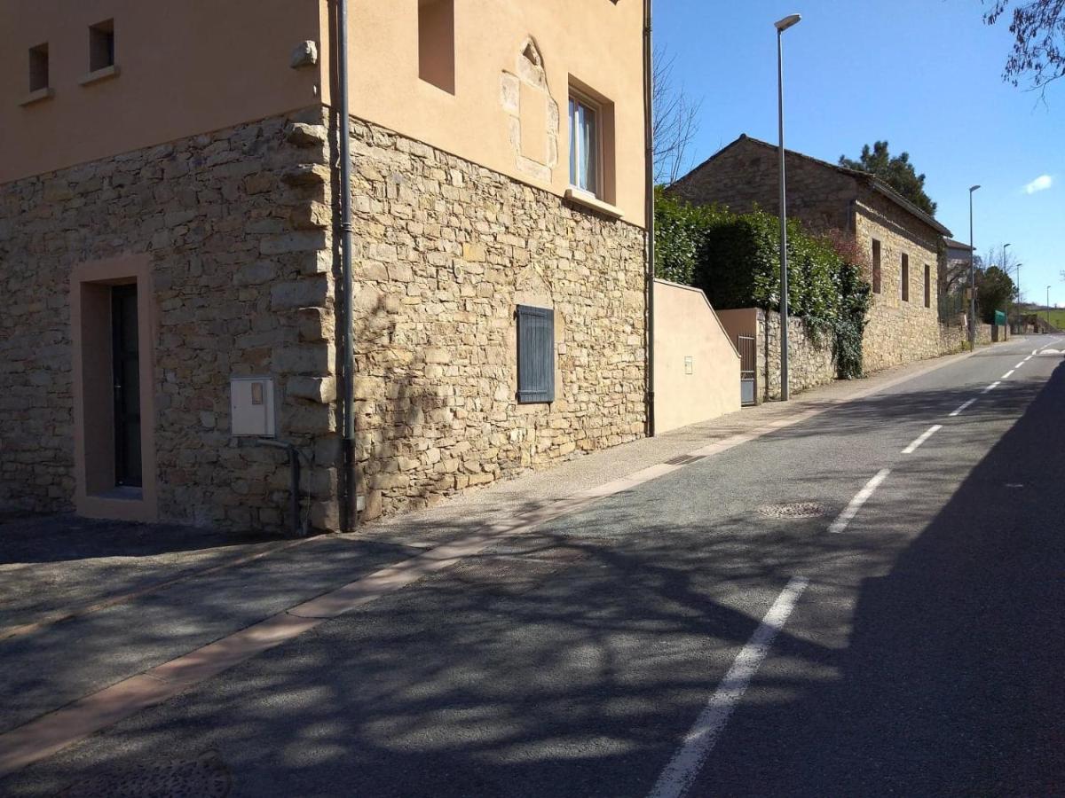 Studio Le Menascle Saint-Georges-de-Luzencon Exterior photo